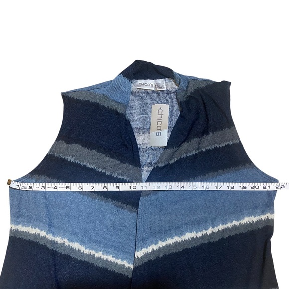 Chico’s Traveler Collection Watercolor Horizon Vest Size 2 - Picture 5 of 6